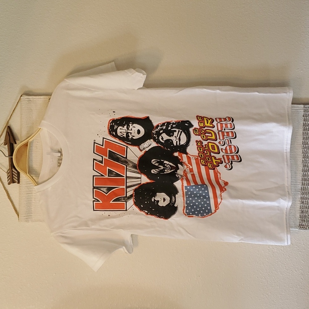 New! KISS Rock Band Tee Vintage Graphic Tee Sz S M AMERICA 250